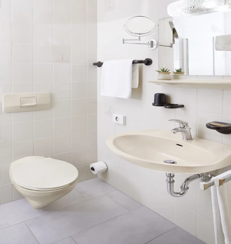 Badezimmer im Einzelzimmer vom Hotel Wermelt