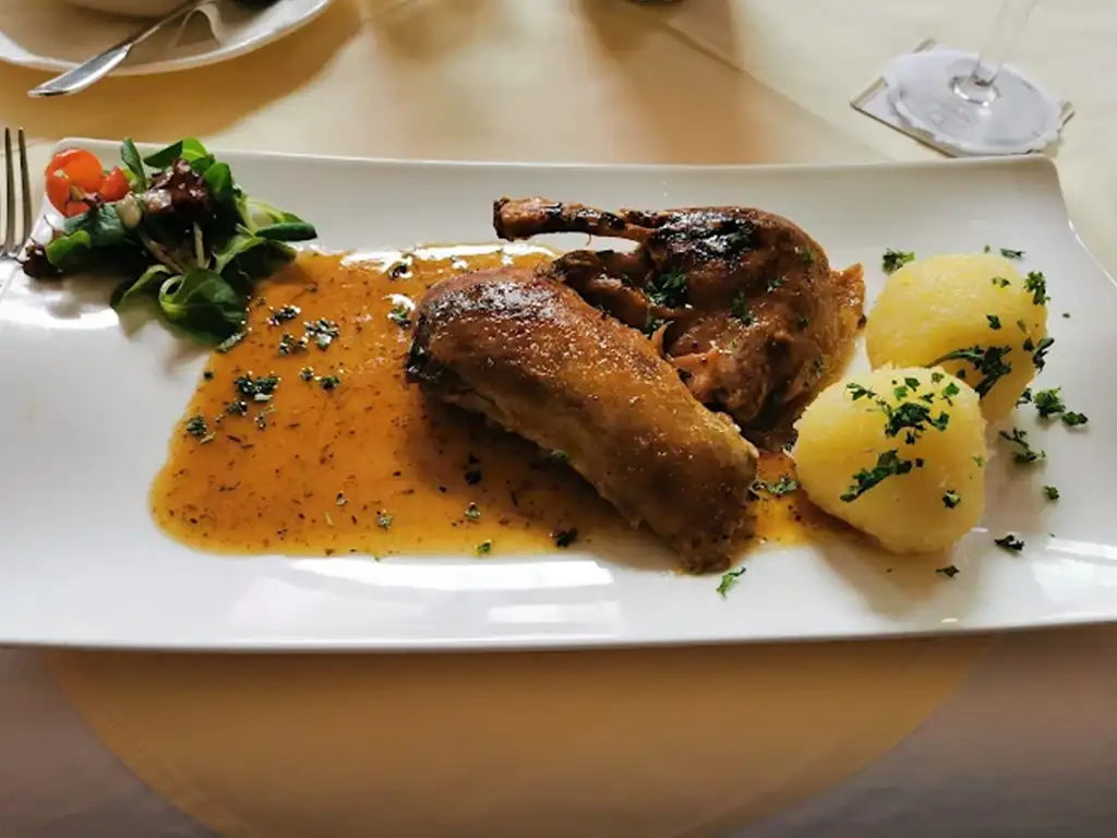 Essen im Restaurant Niemeyers direkt gegenüber vom Hotel Wermelt